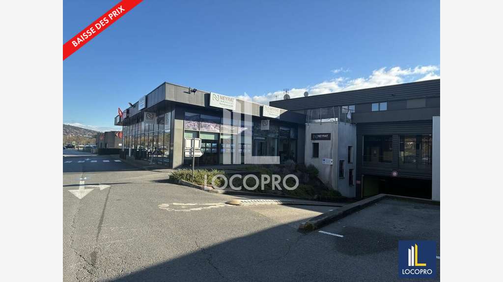A louer bureaux 96m² zone commerciale de Callian