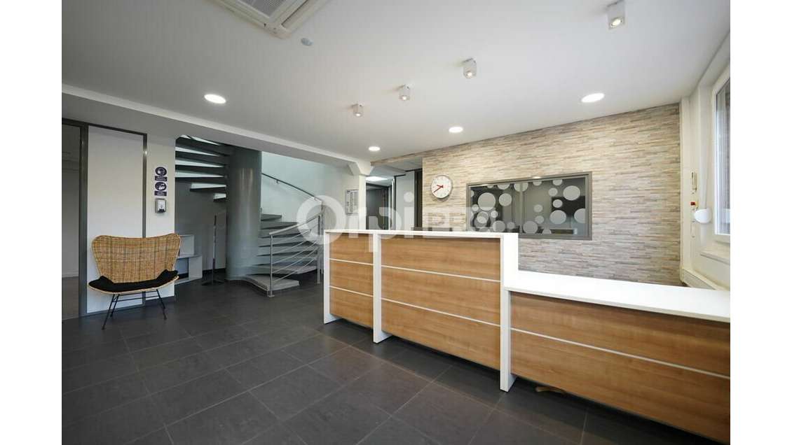 Bureaux 185m² div à louer à Caluire et Cuire