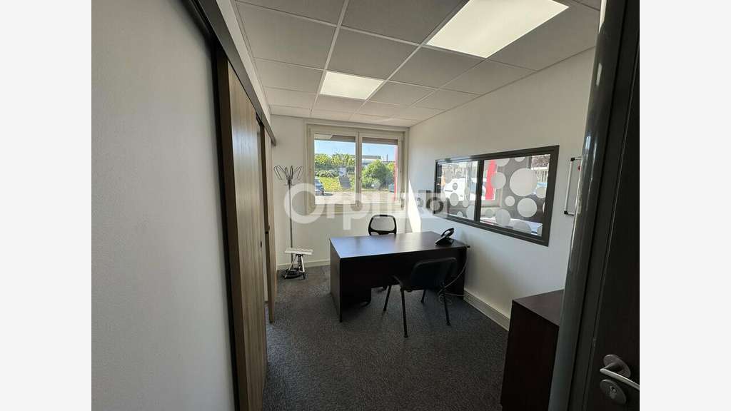 Bureaux 185m² div à louer à Caluire et Cuire