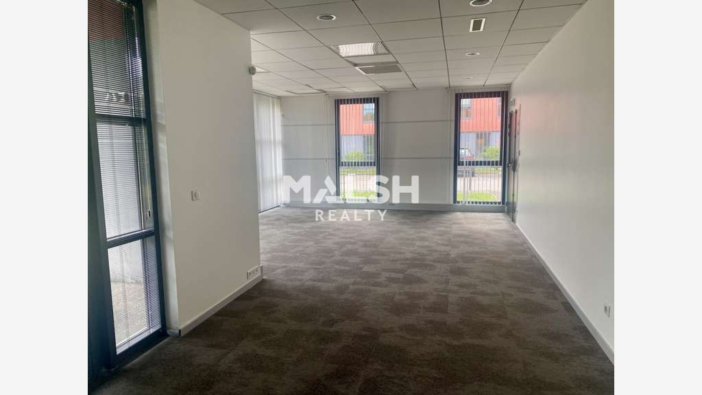 A louer bâtiment bureaux 400m² à Caluire-et-Cuire
