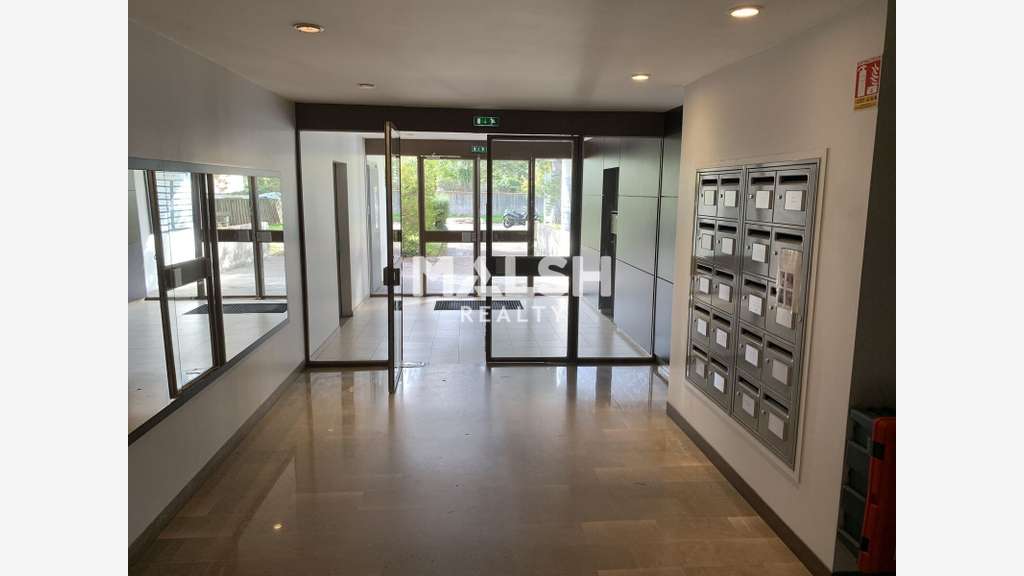 Bureaux à louer 172m² PMR à Caluire-et-Cuire