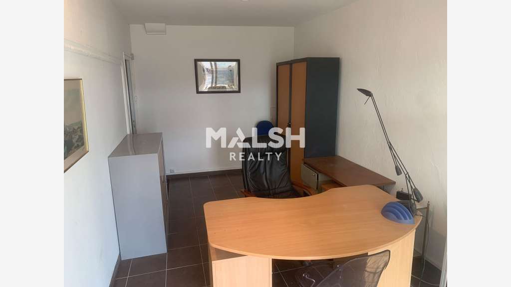 Bureaux à louer 35m² avec vitrine à Caluire