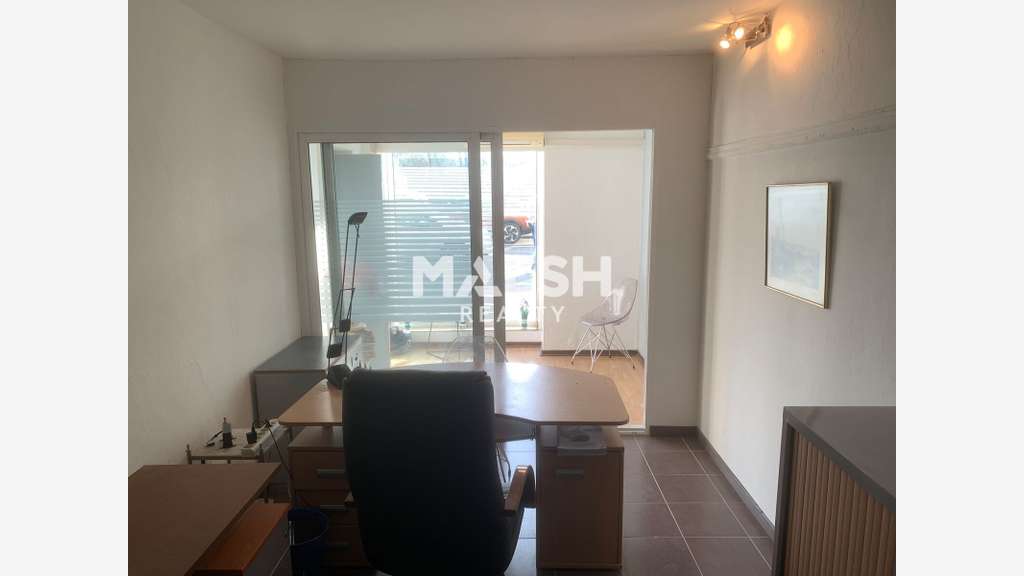 Bureaux à louer 35m² avec vitrine à Caluire