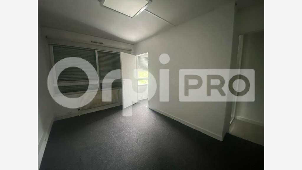 Location bureaux Caluire et Cuire au bord du Rhône