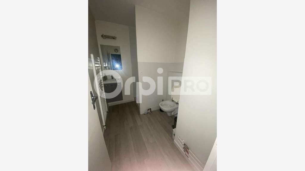 Location bureaux Caluire et Cuire au bord du Rhône