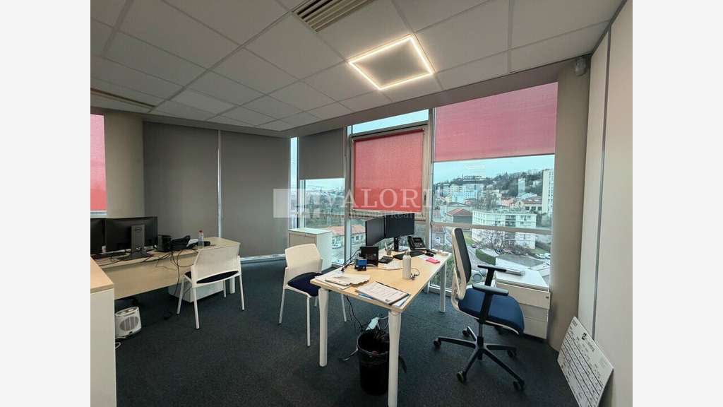 Bureaux 517m² R+6 à louer à Caluire-et-Cuire