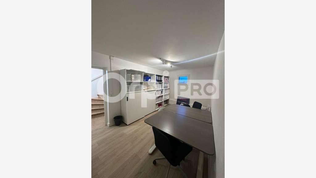 BUREAU à louer dans le 69