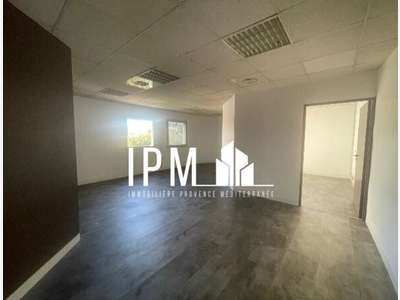 Bureaux 113m² à louer Camp Major Aubagne 13400