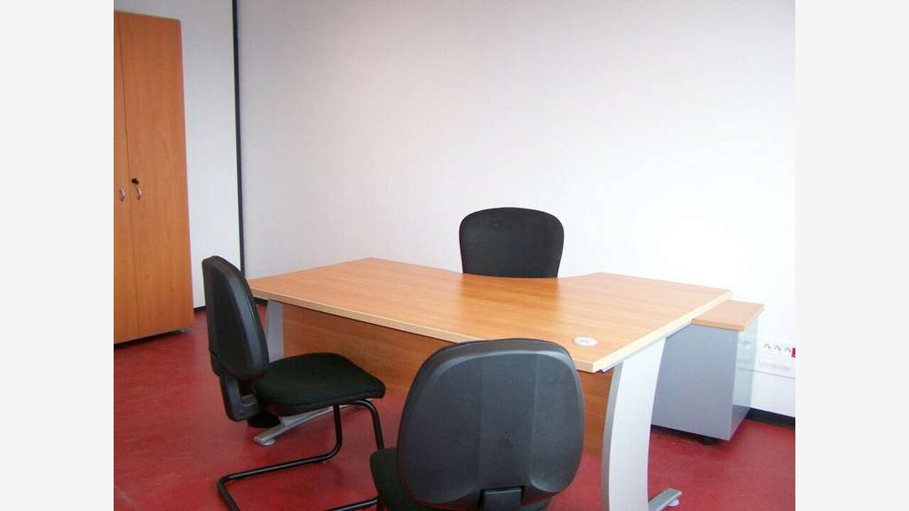 A louer bureaux 90m² à Campagne-lès-Wardrecques