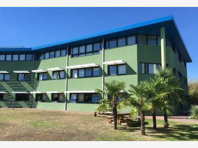 A louer bureaux 275m² R+1 en ZA à Canéjan A63