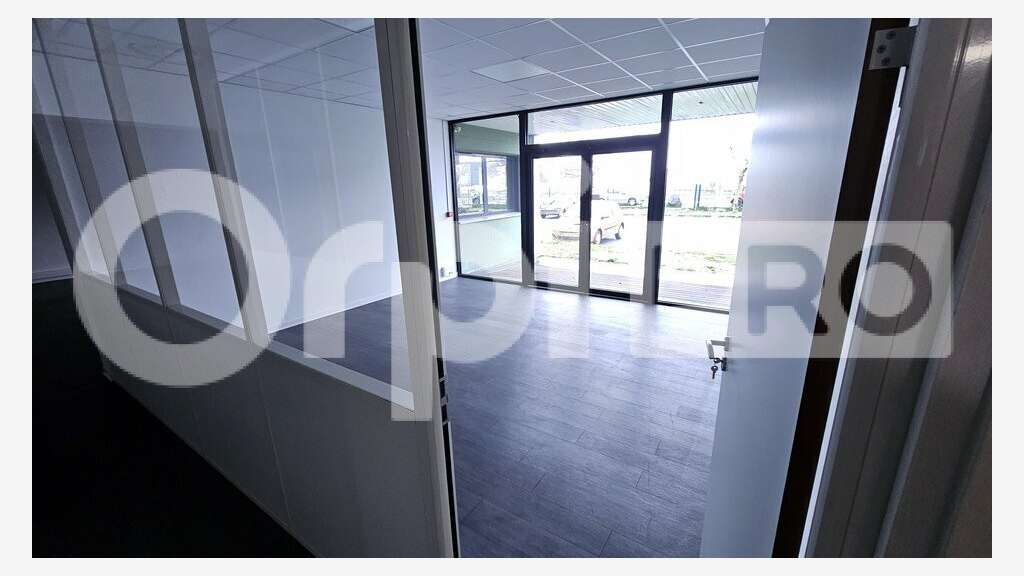 Bureaux 513m² RDC à louer à Canéjan