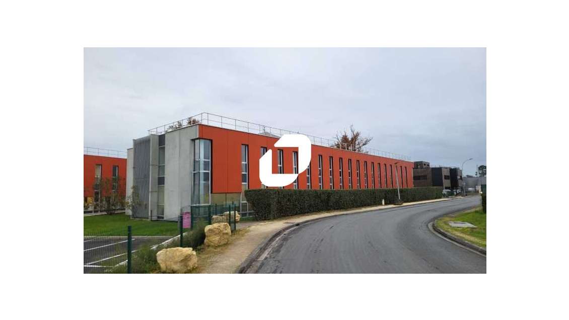 A louer Bureaux 300m² Canejan