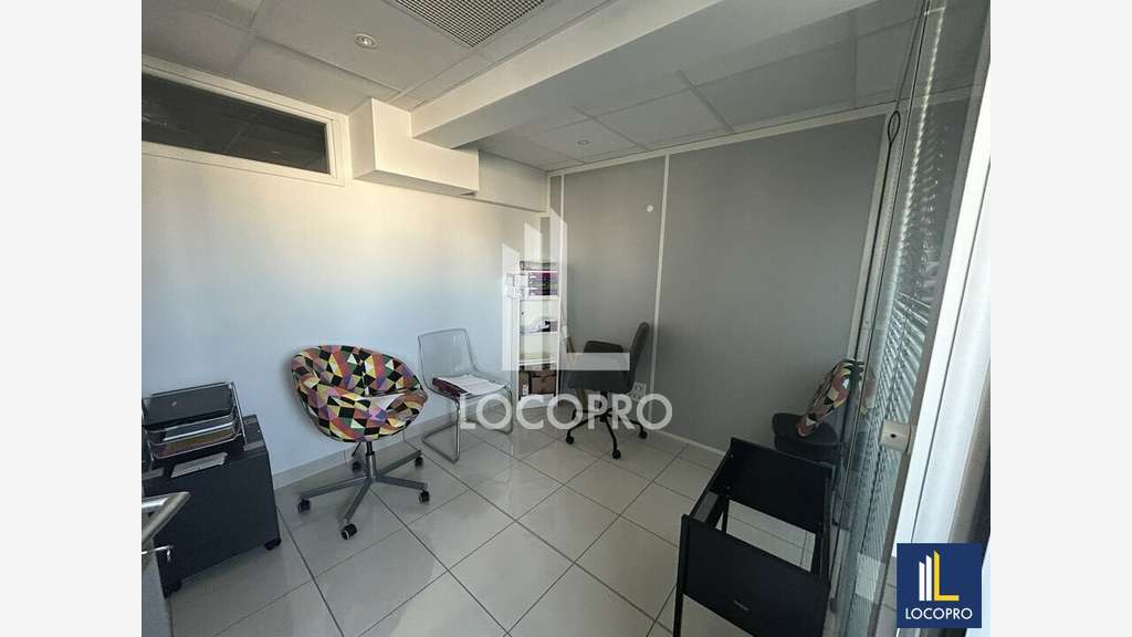 A louer bureaux de 346m² à Cannes la Bocca