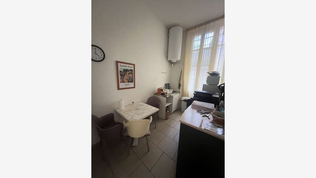 Local pour profession liberale Cannes bd Carnot