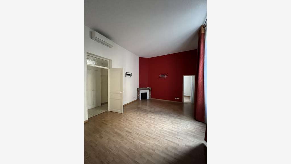 Local pour profession liberale Cannes bd Carnot
