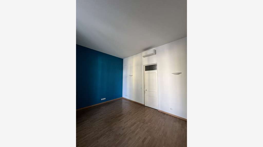 Local pour profession liberale Cannes bd Carnot