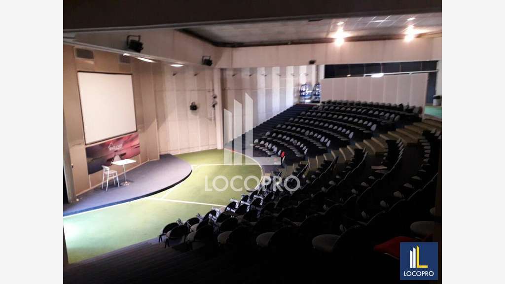 A louer plateau d'exception 430m² à Cannes Roubine