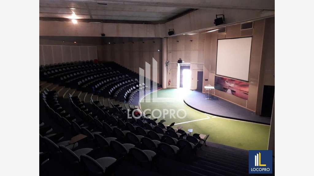 A louer plateau d'exception 430m² à Cannes Roubine