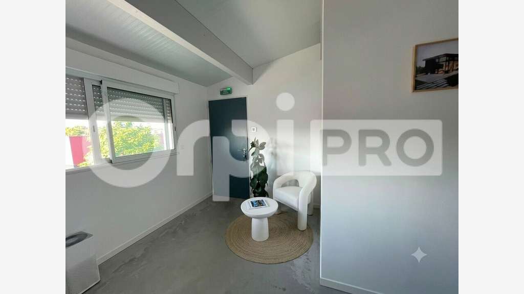 Location bureaux lumineux 65m² idéal TPE Capbreton