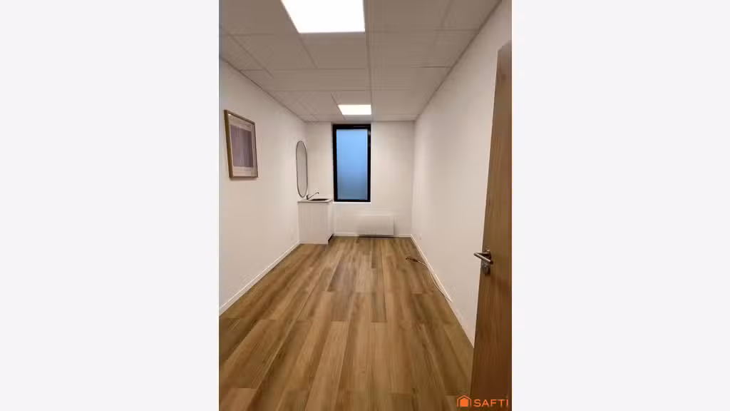 Location cabinets ou bureaux de 12m² à Capinghem
