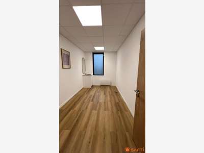 Location cabinets ou bureaux de 12m² à Capinghem