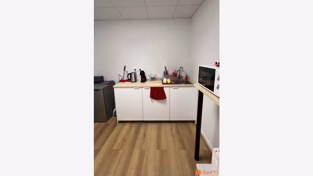 Location cabinets ou bureaux de 12m² à Capinghem