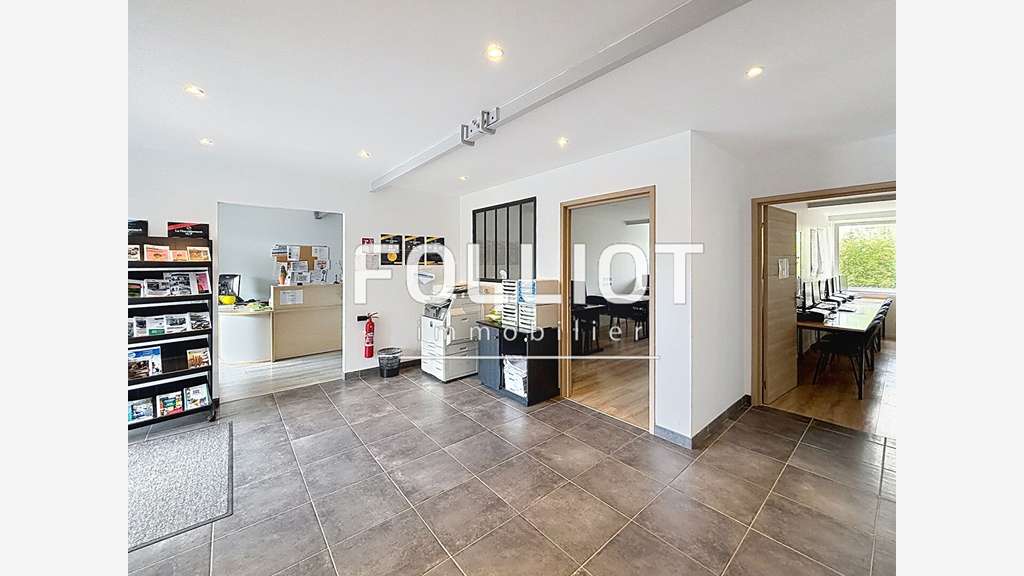 A louer bureaux de 150m² à Carentan Les Marais 