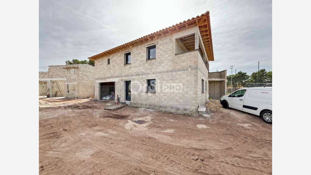 Bureaux neuf à louer de 65m² à Carnoules