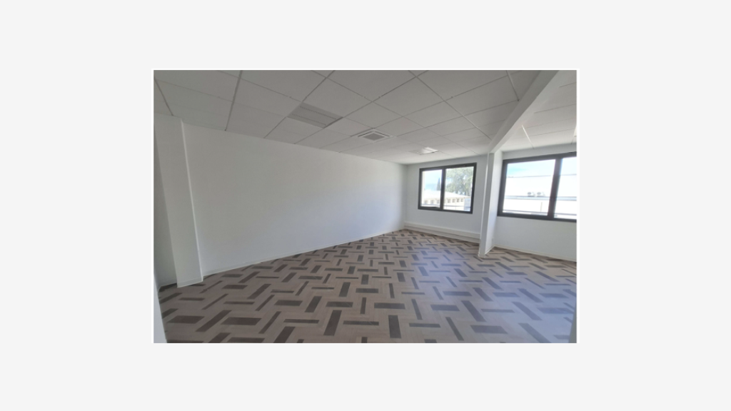 A louer bureaux 40m² à cloisonner à Carpentras