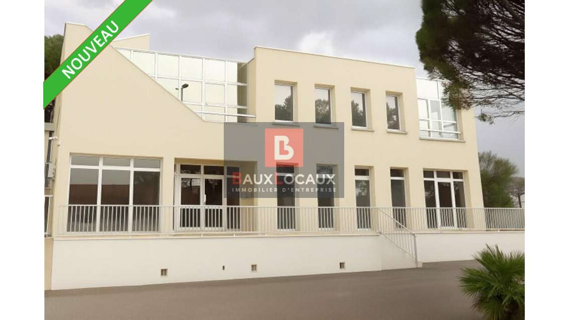 Bureaux de 198m² à louer à Carpentras marché gare
