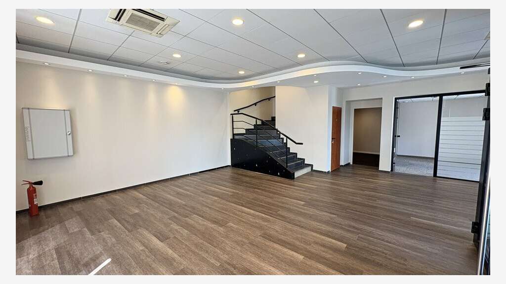 CARPENTRAS - BUREAUX à louer