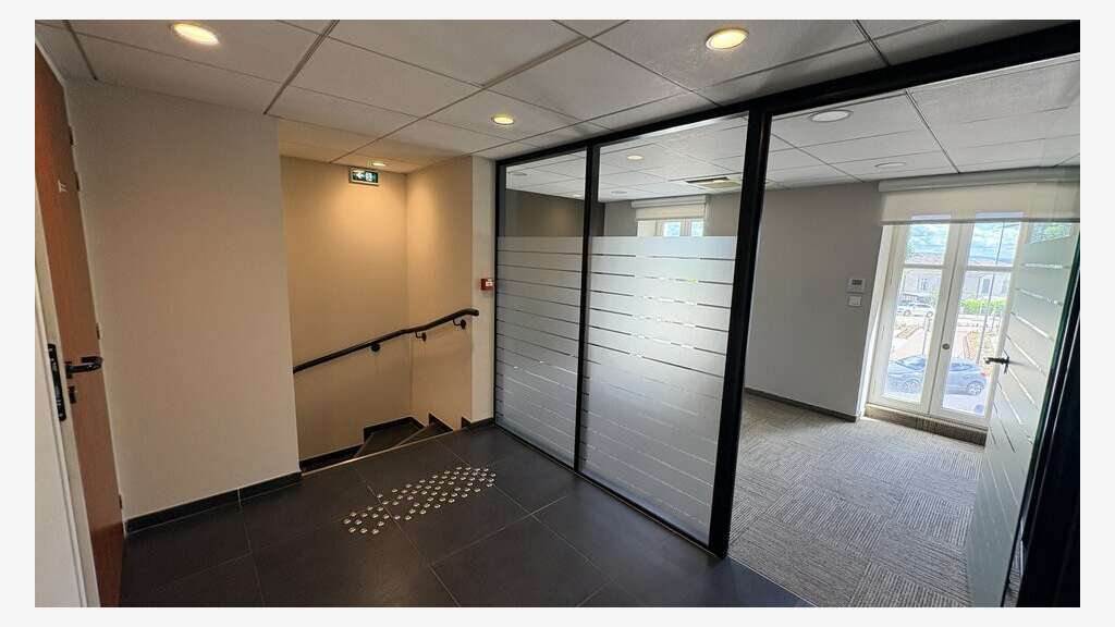 CARPENTRAS - BUREAUX à louer
