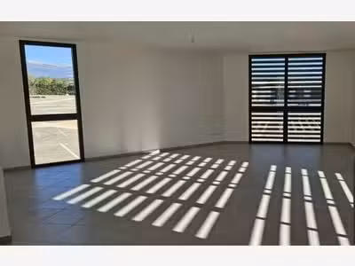 À louer – Bureaux de 140 m² dans la zone d'a
