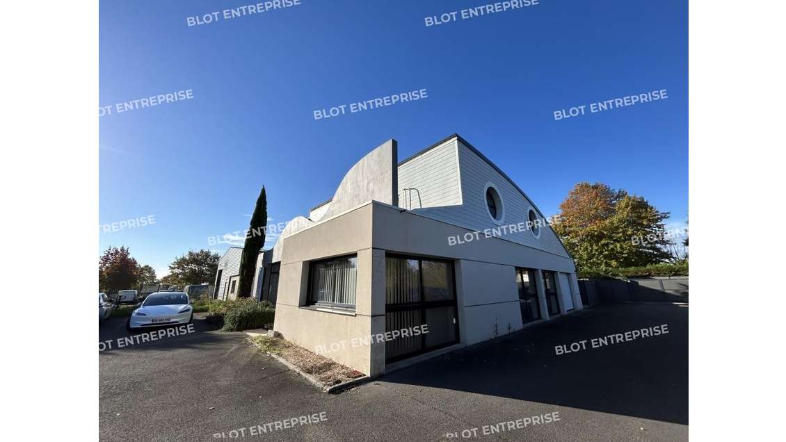 A louer bâtiment de bureaux 274m² à Carquefou