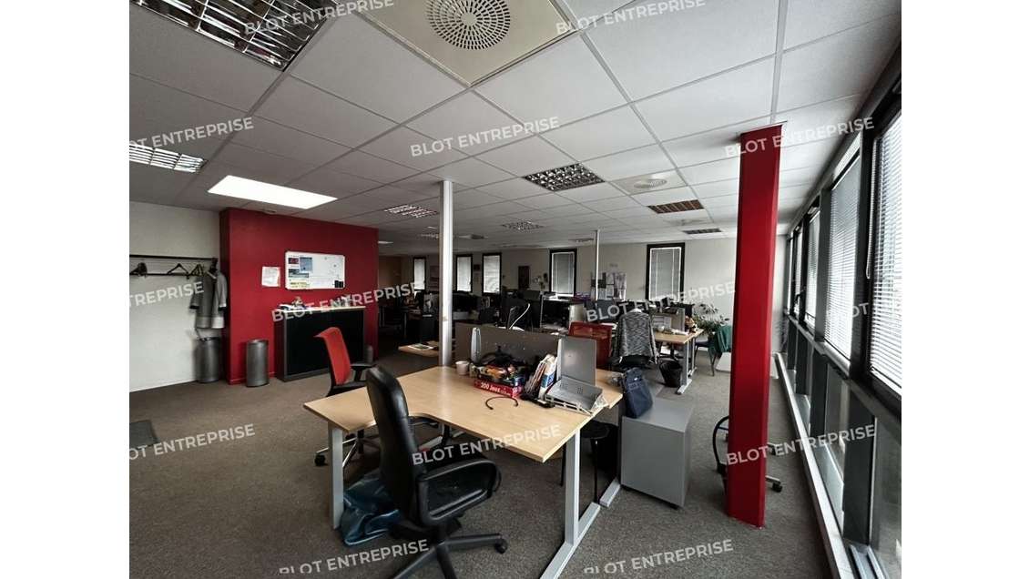 A louer bureaux 185m² à Carquefou