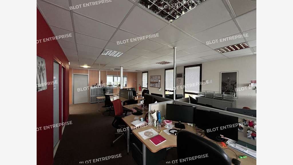 A louer bureaux 185m² à Carquefou