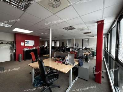 A louer bureaux 185m² à Carquefou