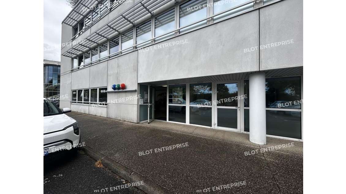 À vendre bureaux 91m² RDC à Carquefou 