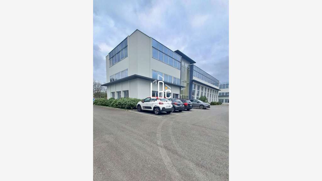 Bureaux 307m² à louer à Carquefou Parc Fleuriaye