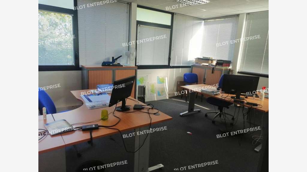 A louer bureaux 314m² à Carquefou La Fleuriaye