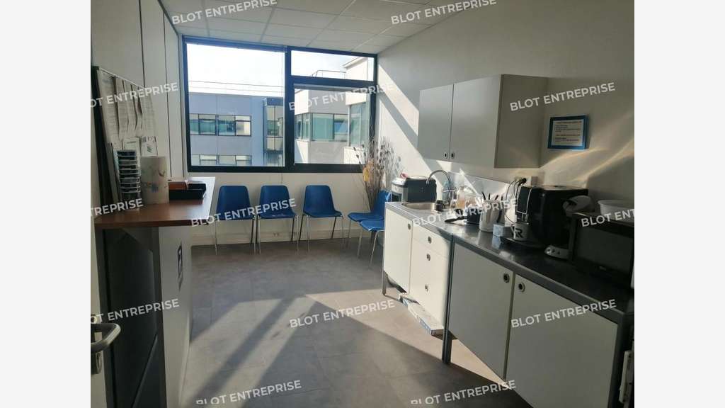 A louer bureaux 314m² à Carquefou La Fleuriaye