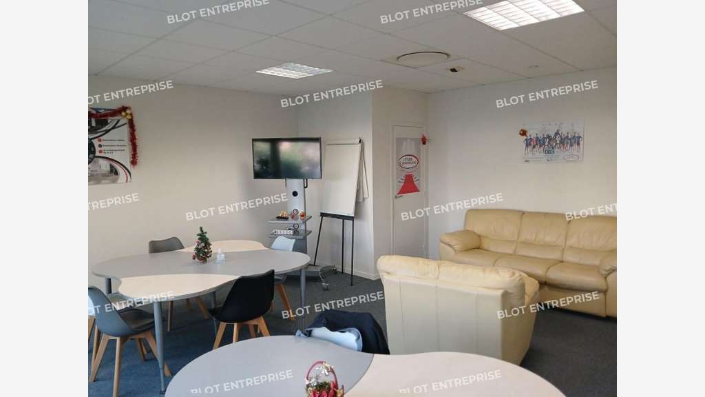 A louer bureaux 110m² Carquefou Parc la Fleuriaye