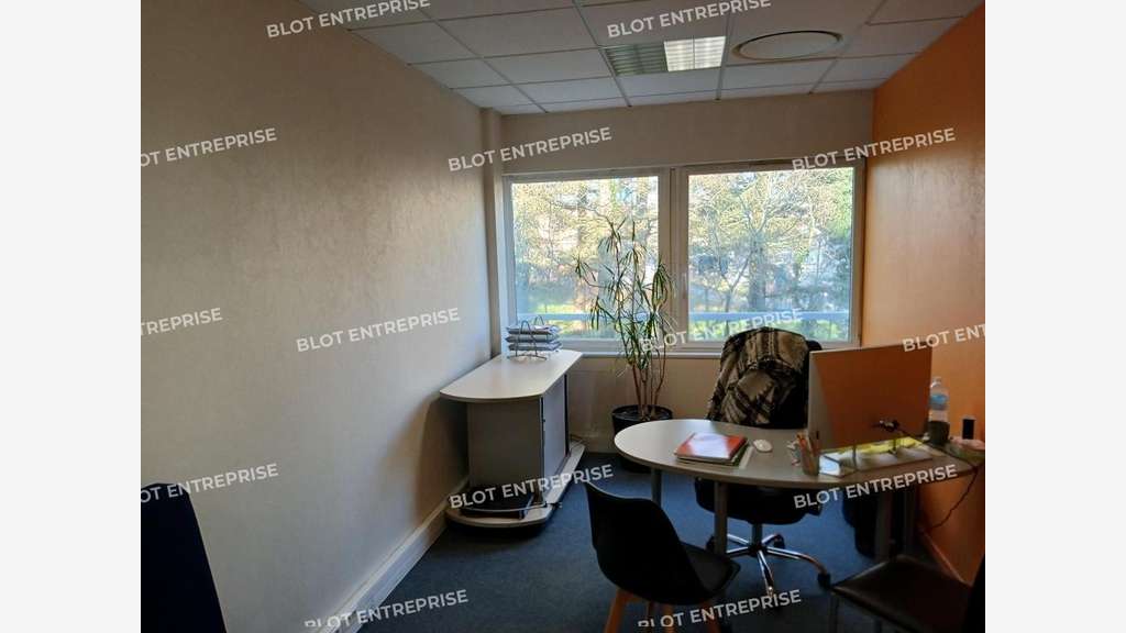 A louer bureaux 110m² Carquefou Parc la Fleuriaye