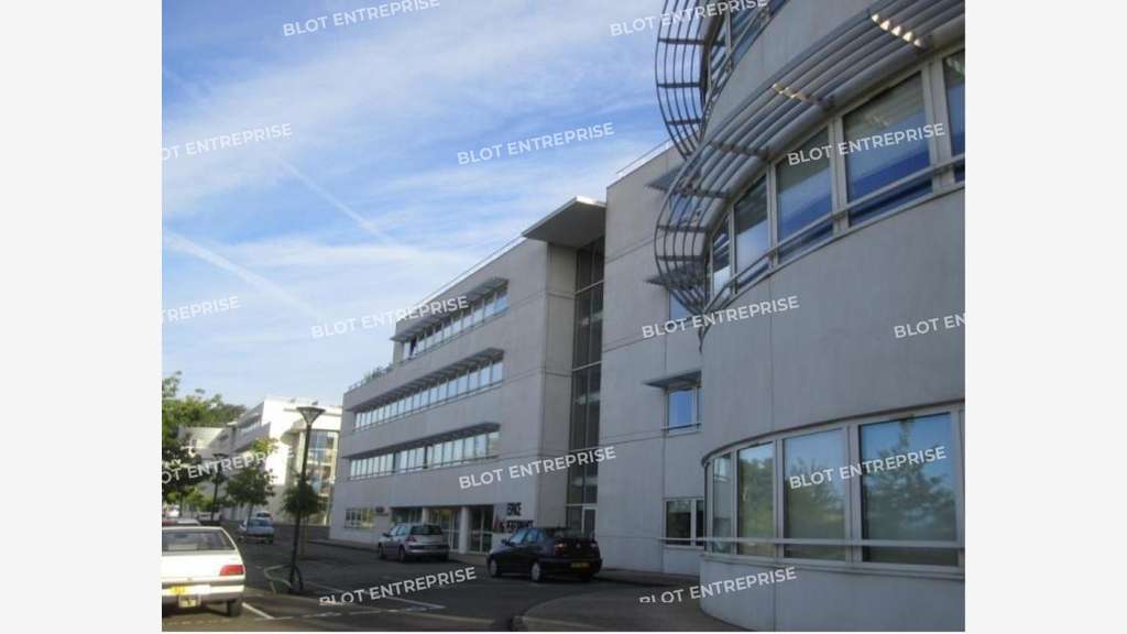 A louer bureaux 110m² Carquefou Parc la Fleuriaye