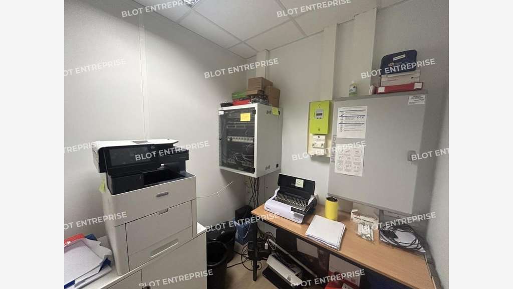 Bureaux 211m² à louer à Carquefou La Fleuriaye