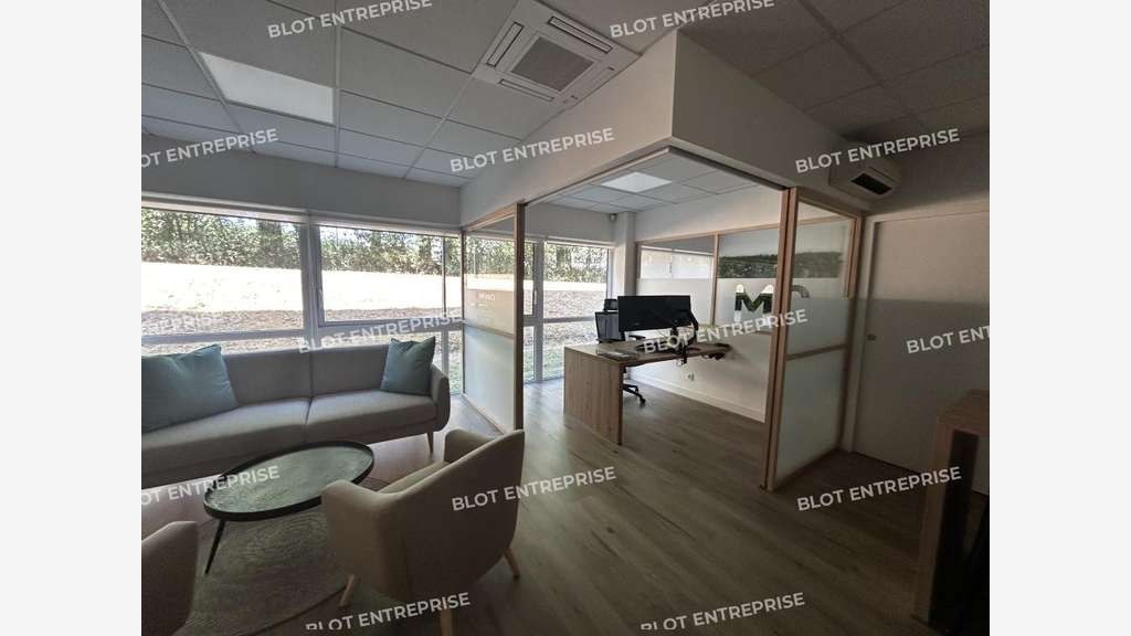 A louer bureaux 75m² à Carquefou