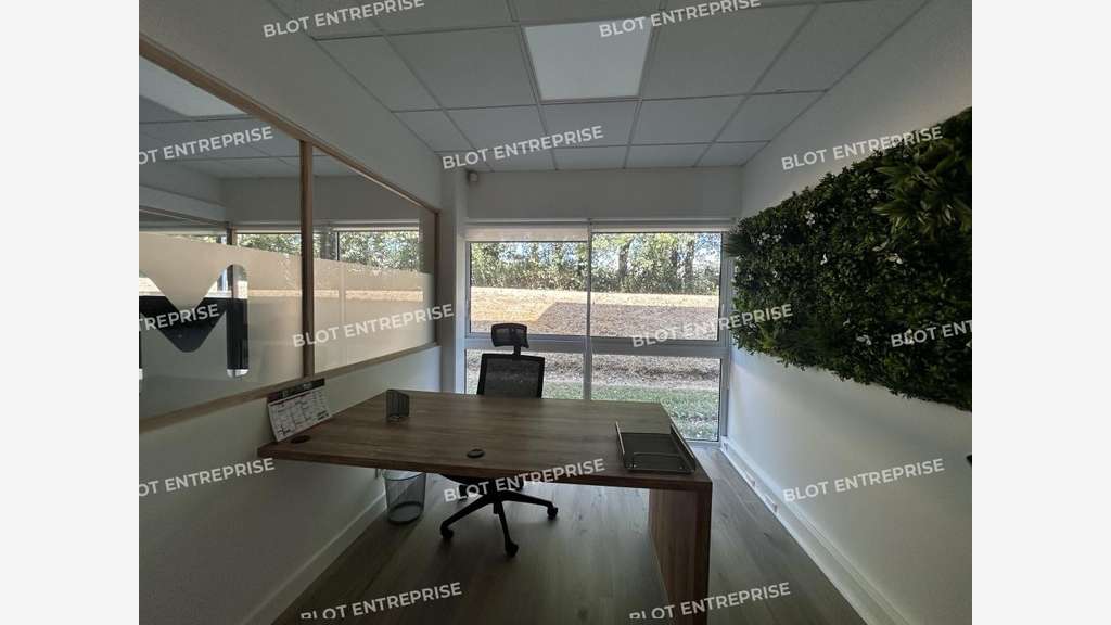 A louer bureaux 75m² à Carquefou