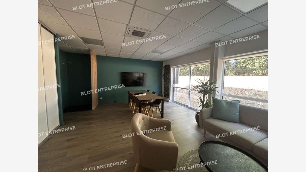 A louer bureaux 75m² à Carquefou