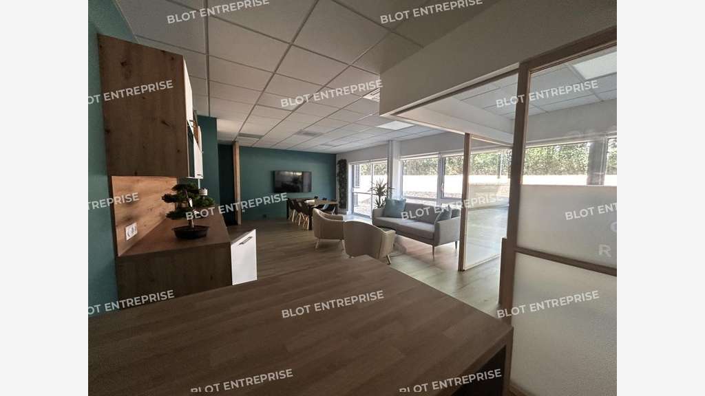 A louer bureaux 75m² à Carquefou