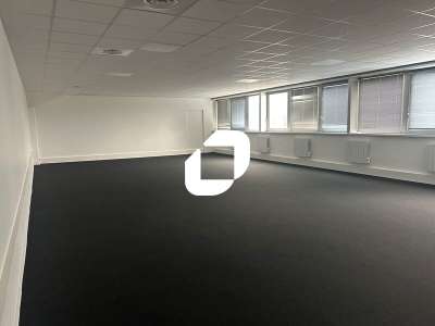 A louer Bureaux 185m² Carrieres sur seine